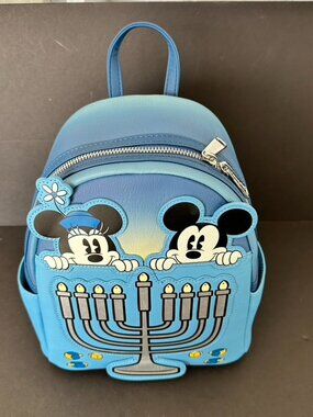 Disney Loungefly Hanukkah Light Up Menorah Mini Backpack NEW